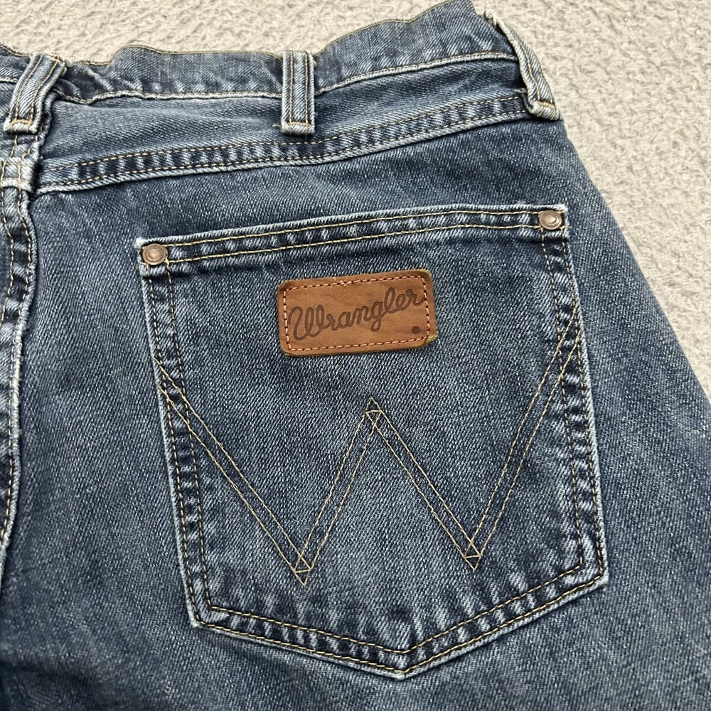 Wrangler Jeans Mens 34x32 Blue Denim Retro Slim Bootcut 77MWZ Medium Wash Cowboy